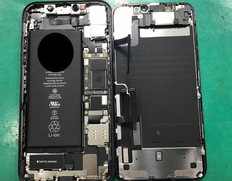 iPhone11の修理はデータそのまま・最短即日修理のスマホ修理工房中野ブロードウェイ店にご相談ください！！